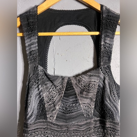 Free People Gradient Crochet knit dress in size 6 - Picture 3 of 11
